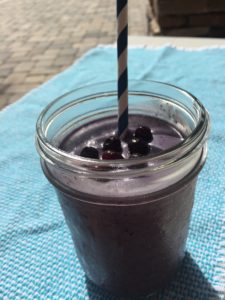 blueberry cacao protein smoothie
